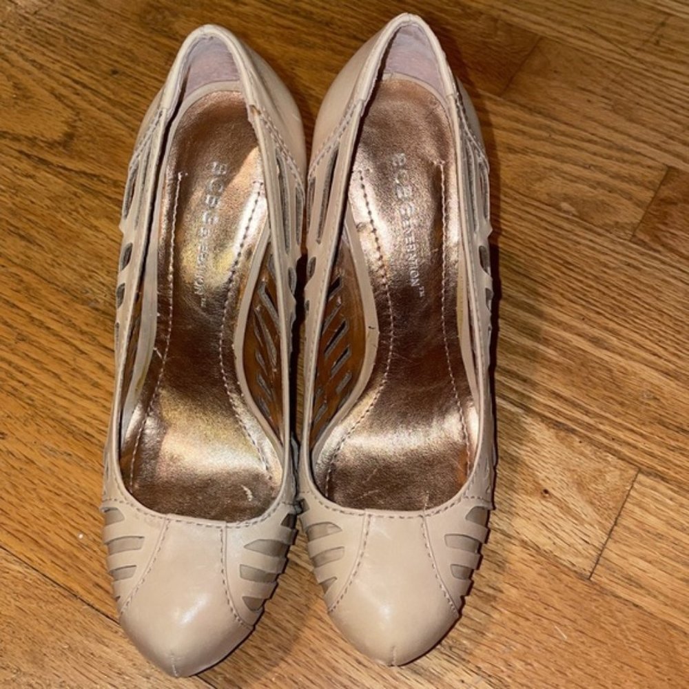 BCBGeneration Elba Cut Out Platform Pumps - Picture 4 of 7